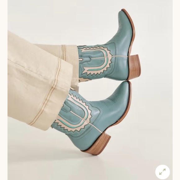 Tecovas Seafoam Bone Jolene Cowgirl Boots 9 Sold Out Online!! - Picture 2 of 10